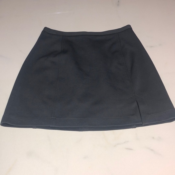 BCBG Charcoal Gray Skirt with front slit Size 4 - Picture 1 of 7